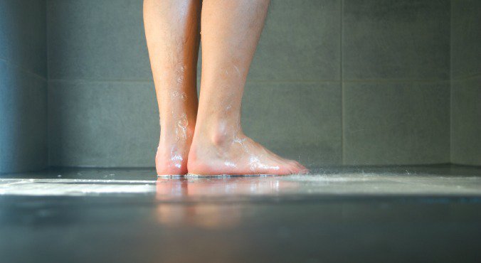 3 Reasons You Should Pee In The Shower Curious Mob